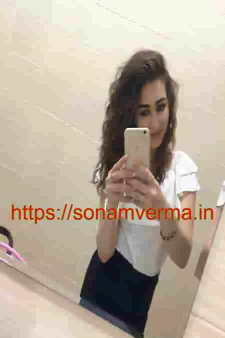 Rhea Kapoor, Mumbai Escorts for Romantic Getaway